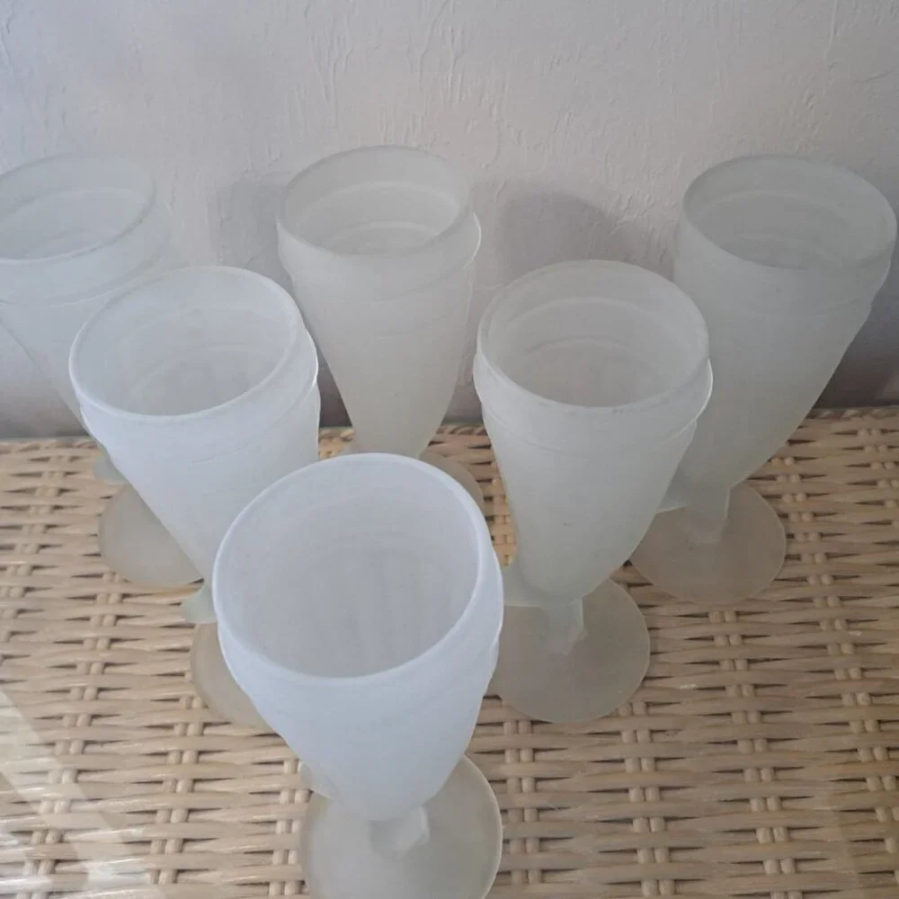 Set of 7 Vintage Indiana Glass Tiara Frosted Powder Horn Pilsner Beer Glasses